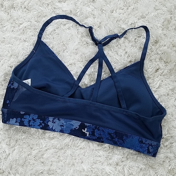 Large bralette or exercise top - Picture 2 of 5